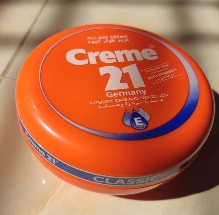 Creme 21 - Vitamin E Soft Moisturizing Cream