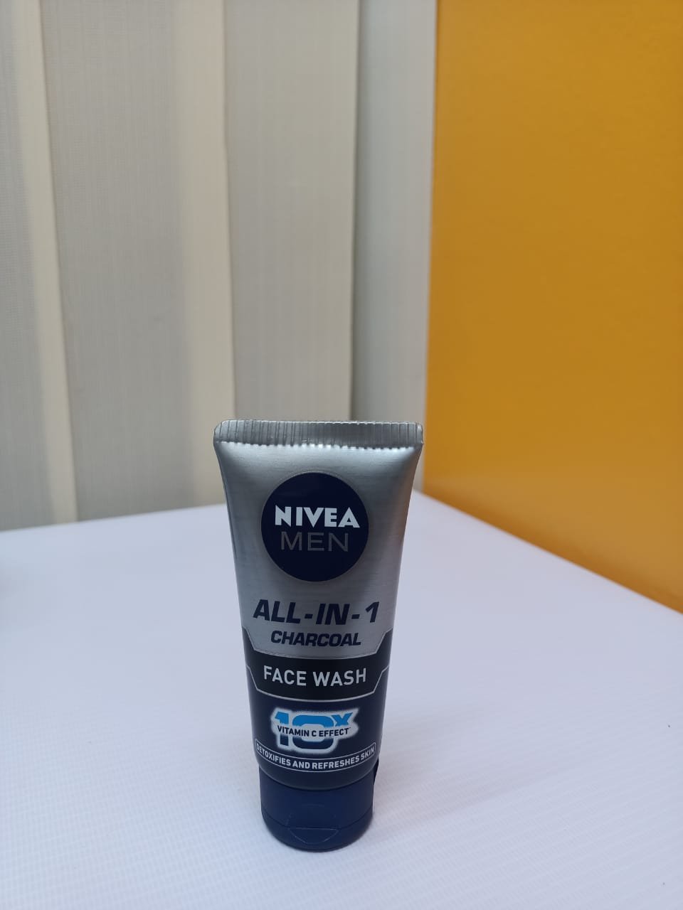 NIVEA MEN ALL-IN-1 Charcoal Face Wash