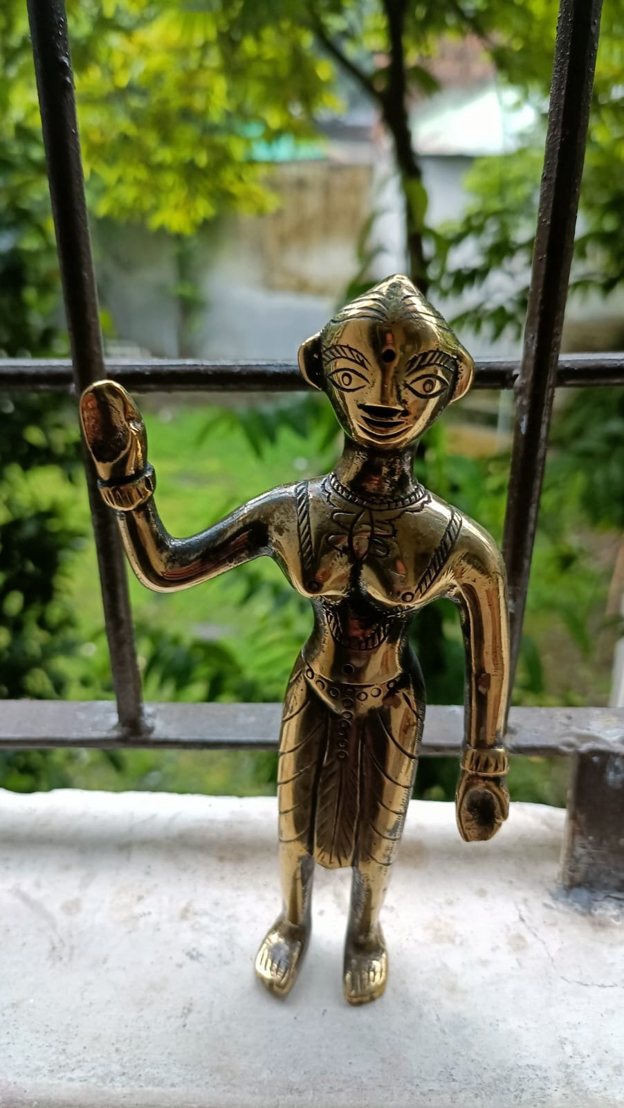 খাঁটি পিতলের রাধা মূর্তি