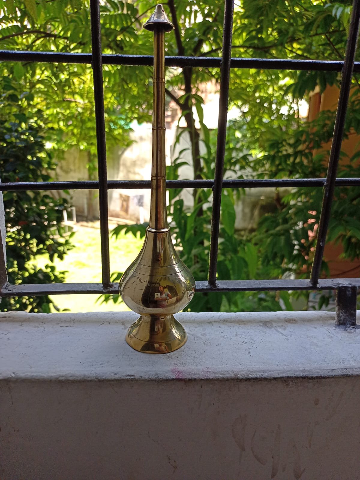 সমৃদ্ধ সাংস্কৃতিক ঐতিহ্য প্রদর্শন গোলাপ পাশ বা গোলাপদান