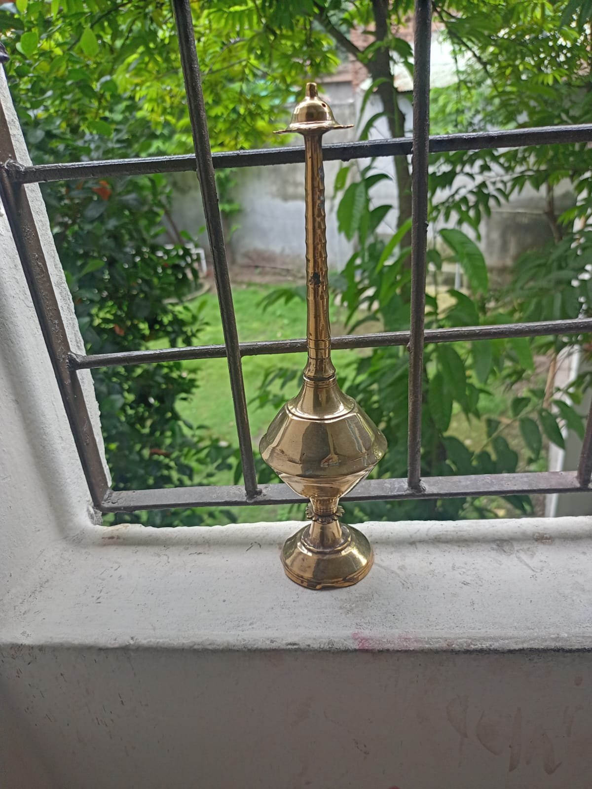 সমৃদ্ধ সাংস্কৃতিক ঐতিহ্য প্রদর্শন গোলাপ পাশ বা গোলাপদান