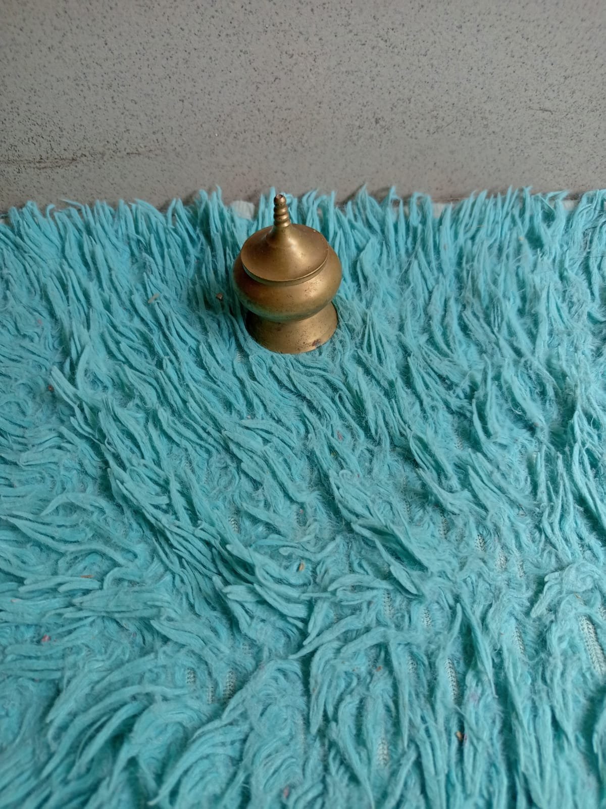 ঐতিহ্যবাহী পিতলের সিঁদুর বাক্স