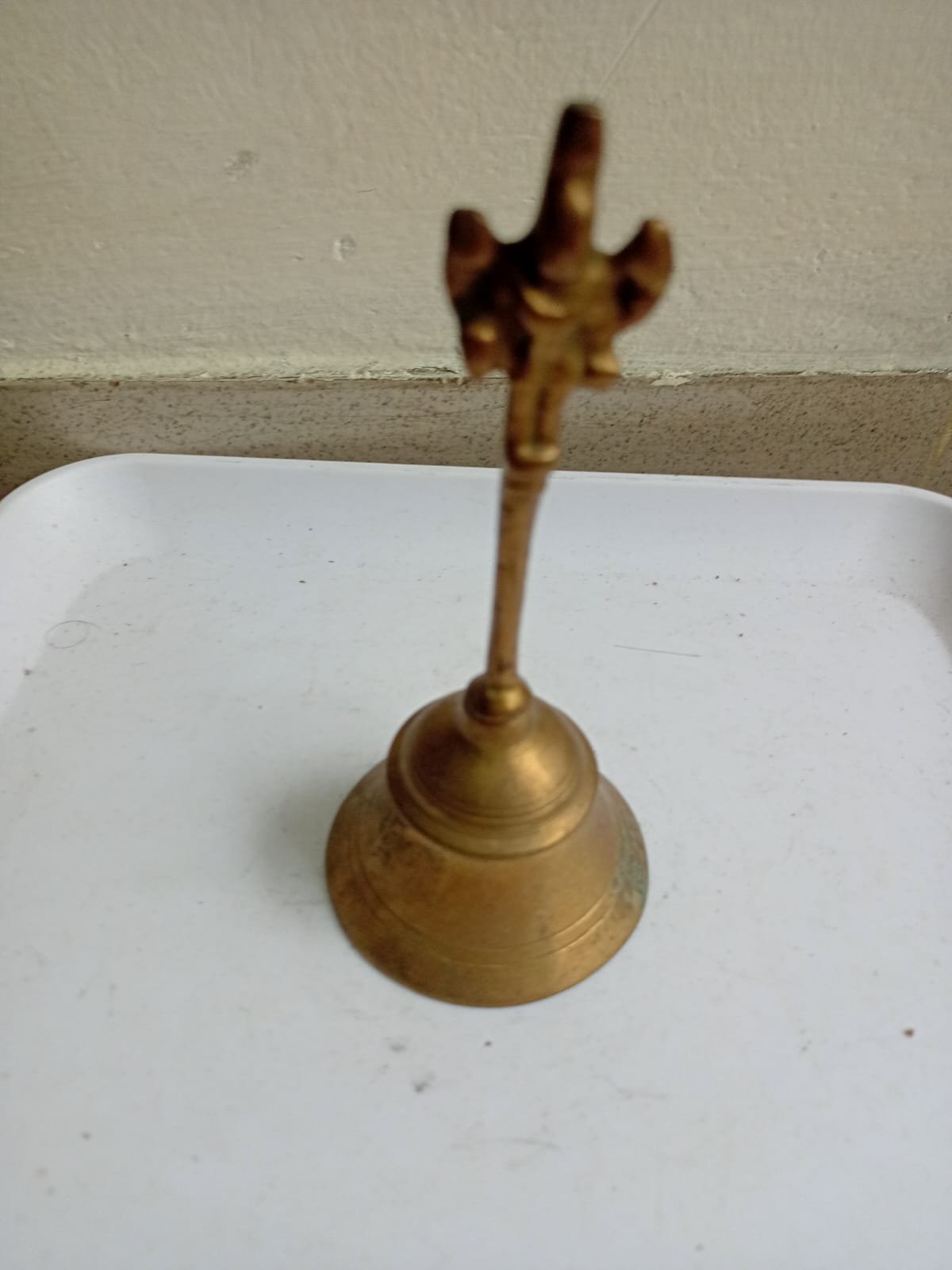 একটি পিতলের ঘণ্টা