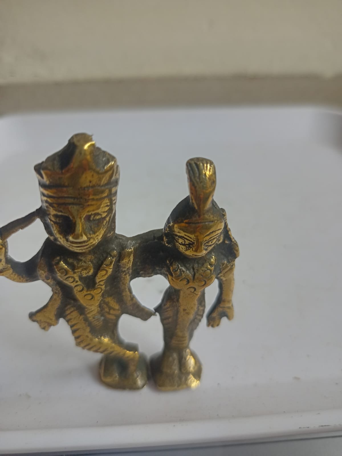 পিতলের রাধা–কৃষ্ণ যুগল মূর্তি