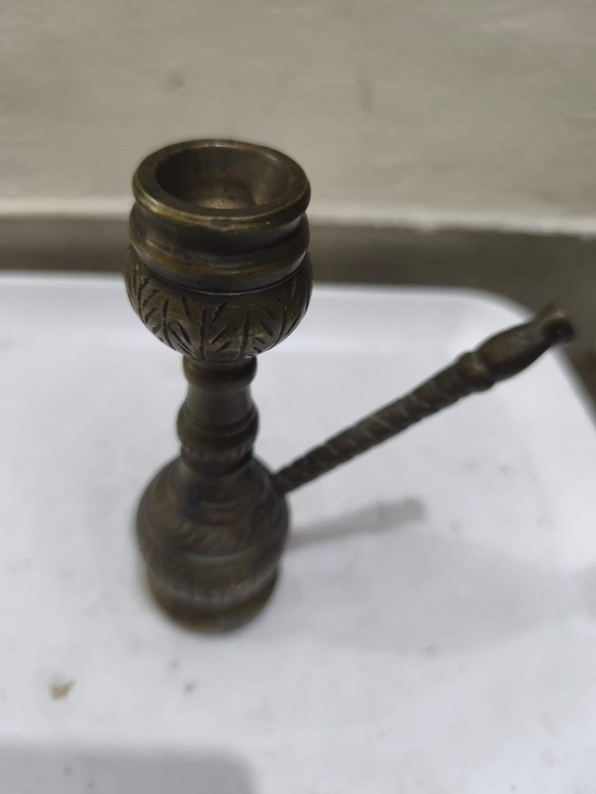 একটি প্রাচীন হুক্কা