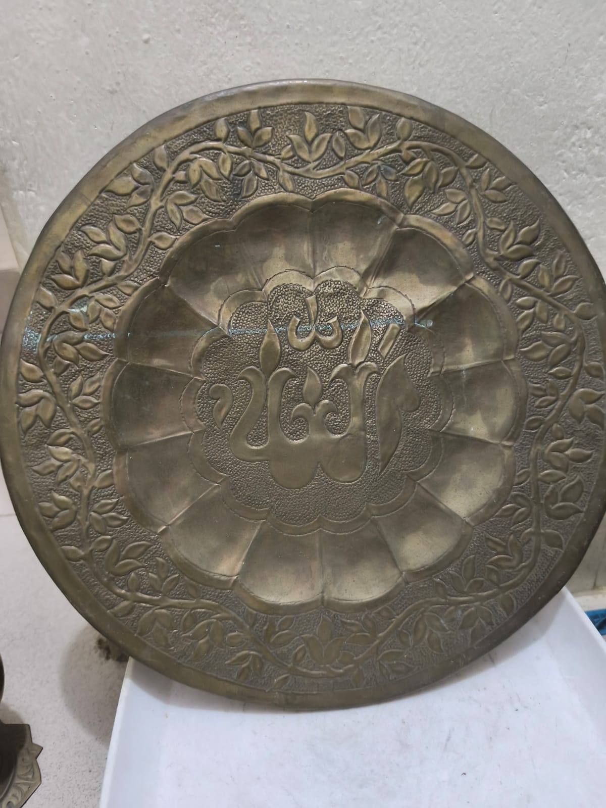 রূপালী প্রলেপযুক্ত  পিতলের তৈরি ফলক বা স্যুভেনিয়ার