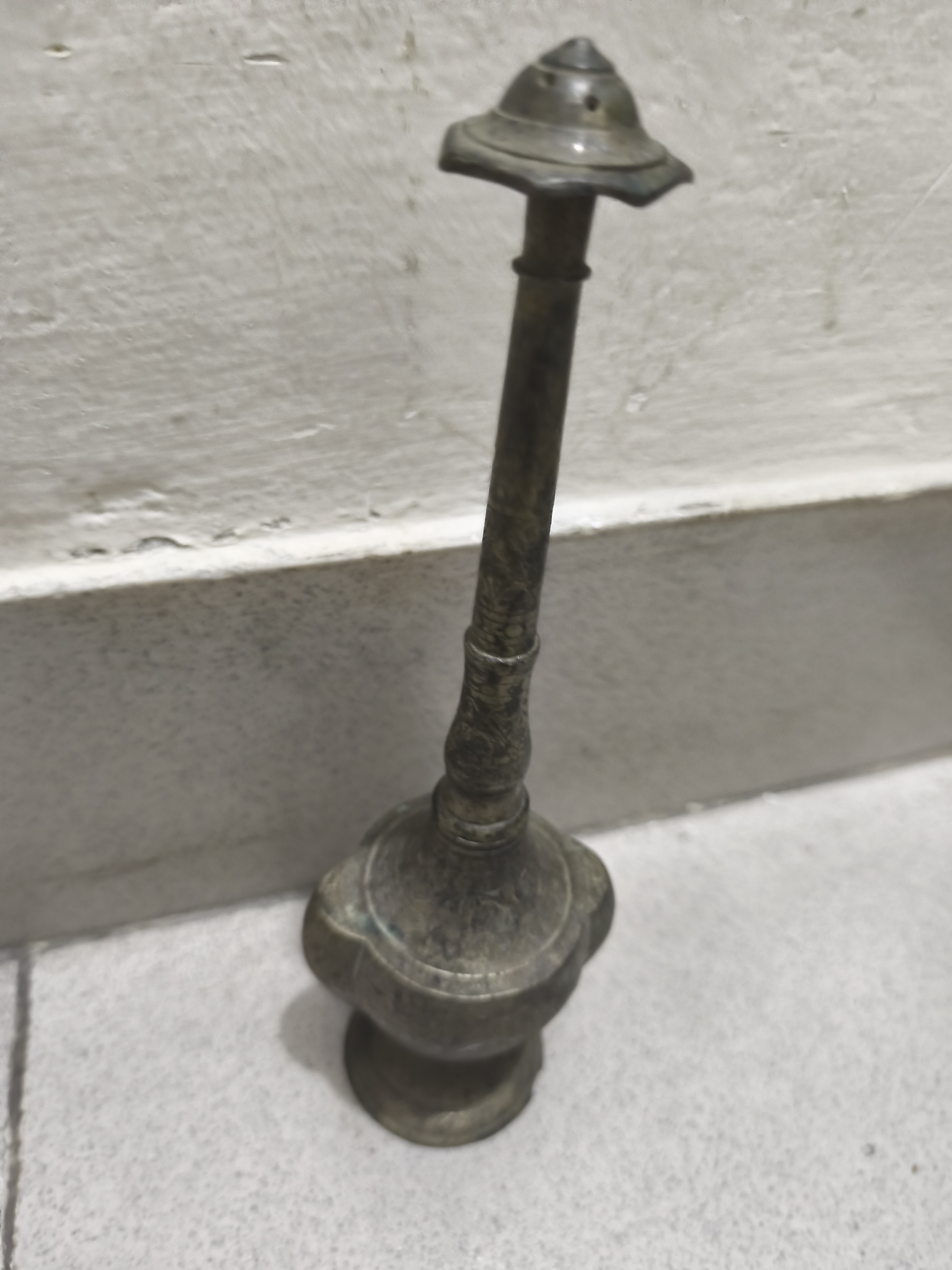 সমৃদ্ধ সাংস্কৃতিক ঐতিহ্য প্রদর্শন গোলাপ পাশ বা গোলাপদান