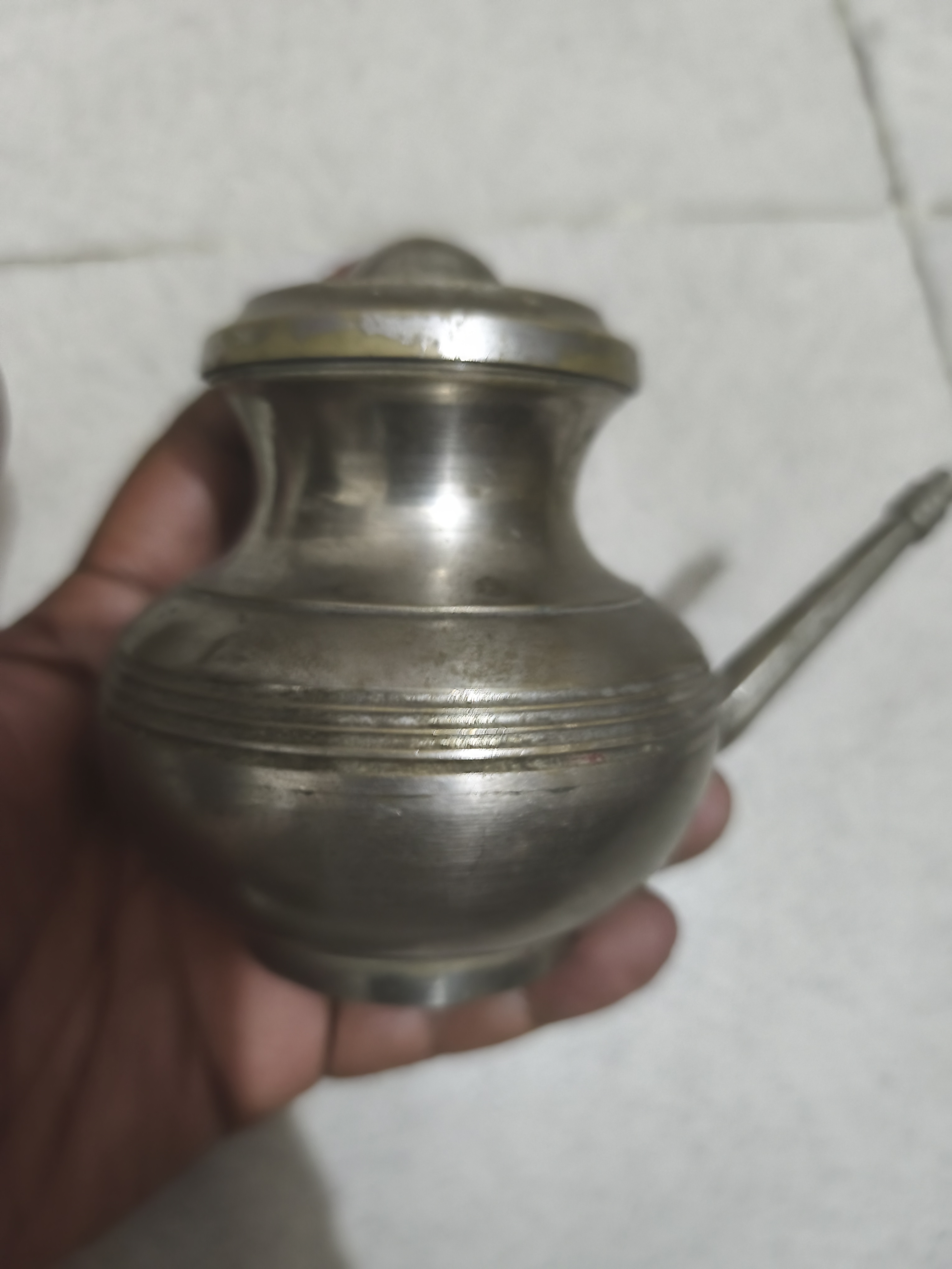 পিতলোর ছোট লোটা বা কিন্ডি