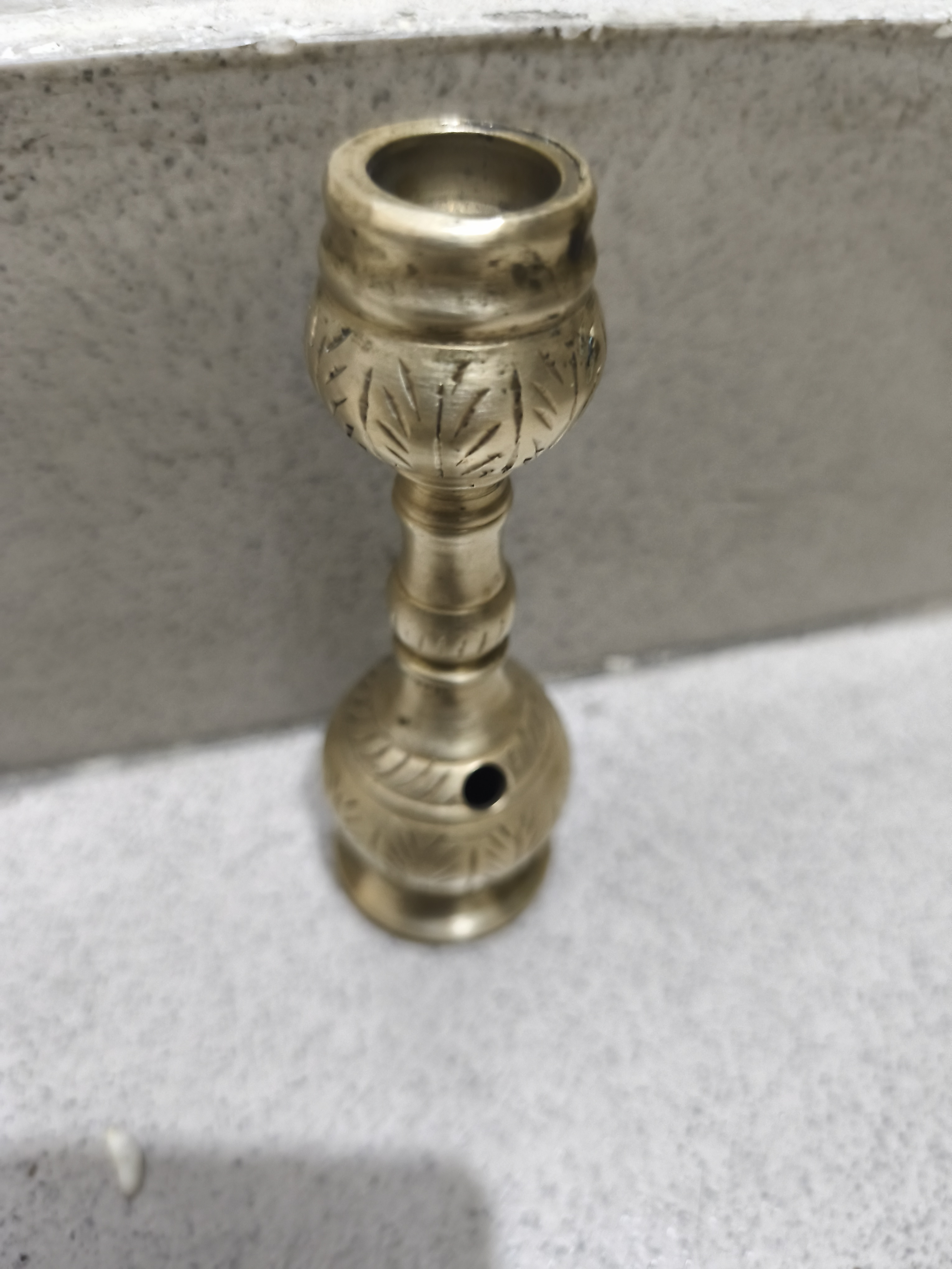 একটি প্রাচীন হুক্কা