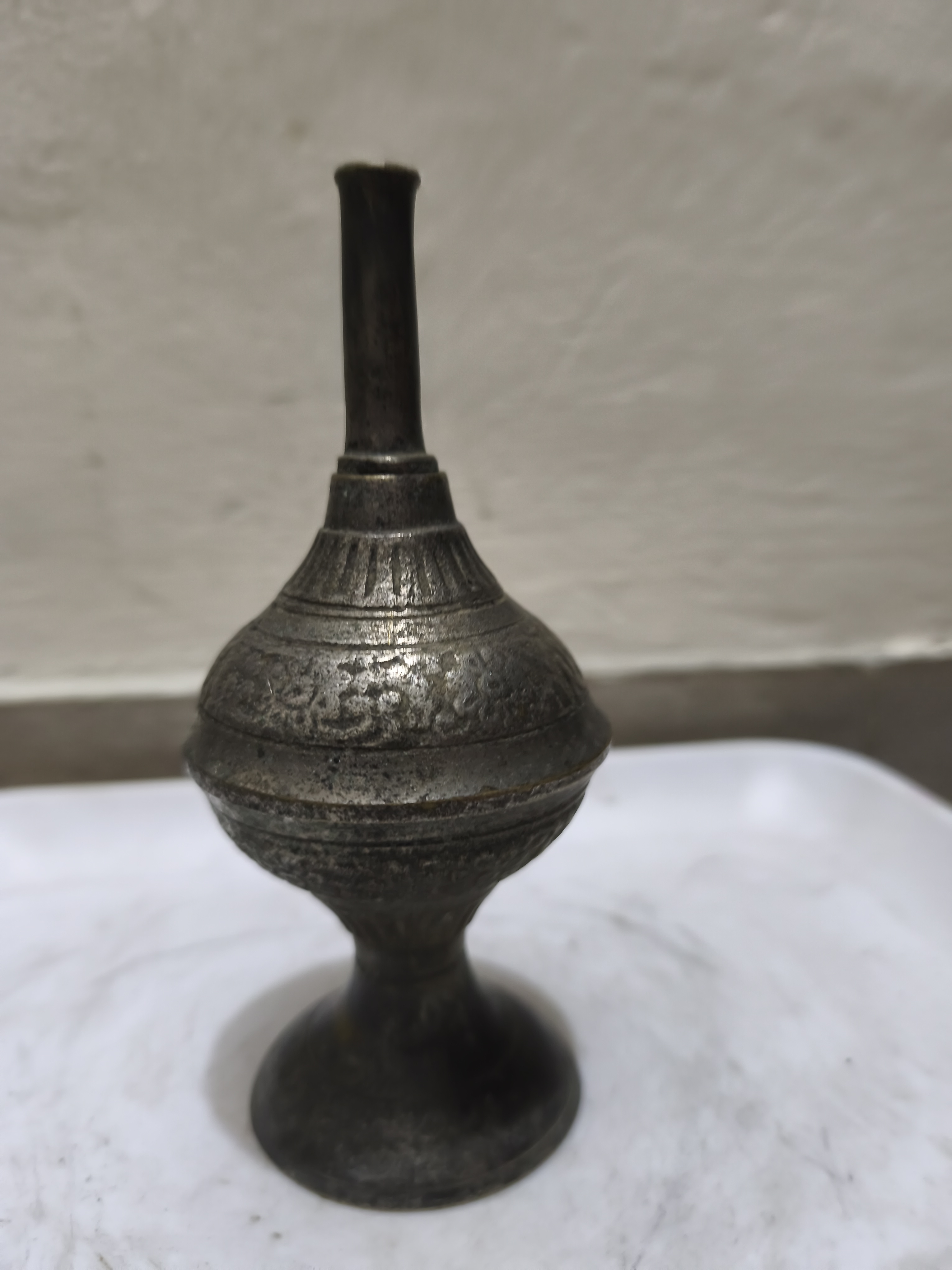 পিতলের কুপি' বা 'কুপি বাতি'