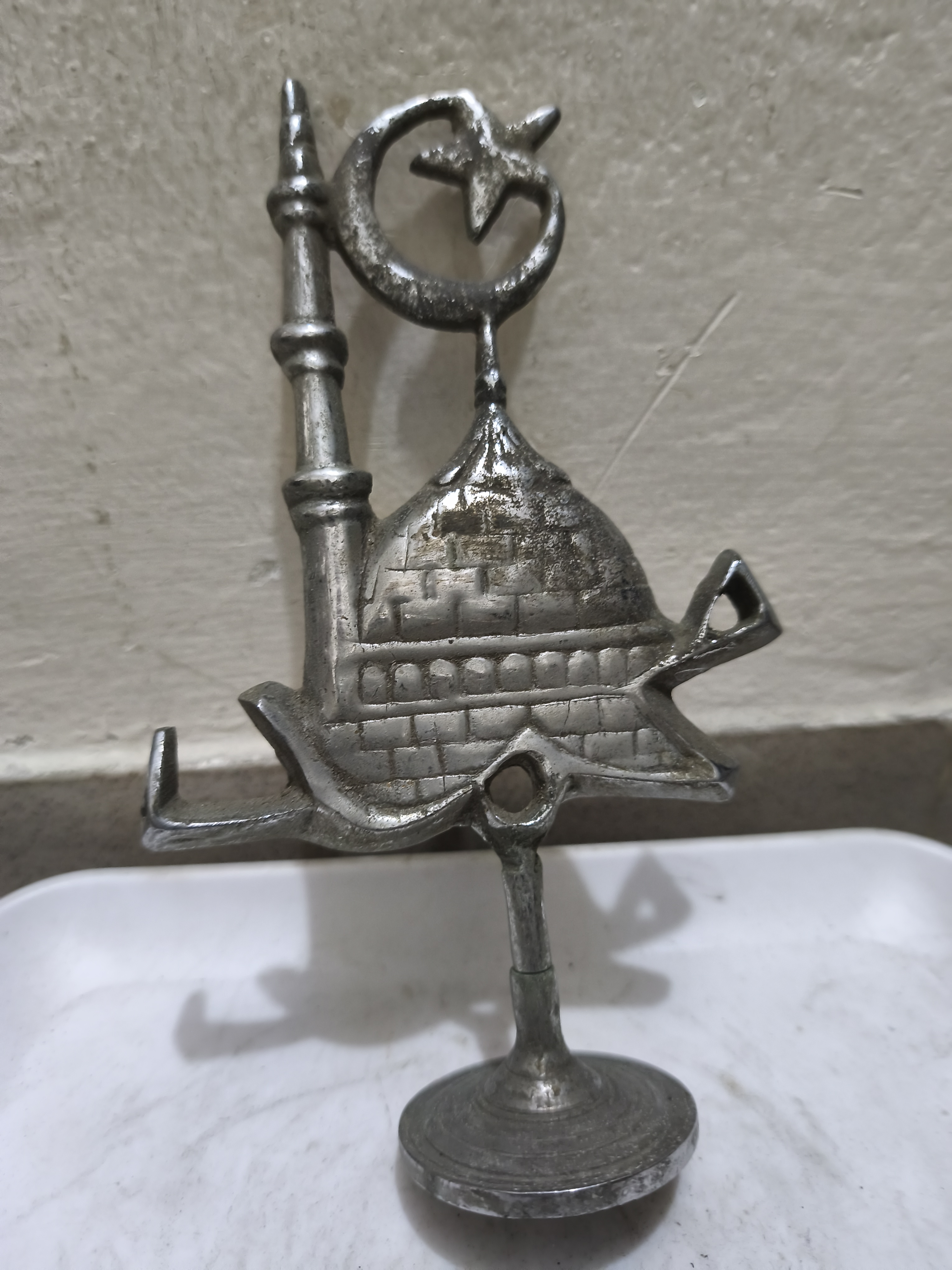 পিতলের তৈরি মদিনা শরীফের শো-পিস