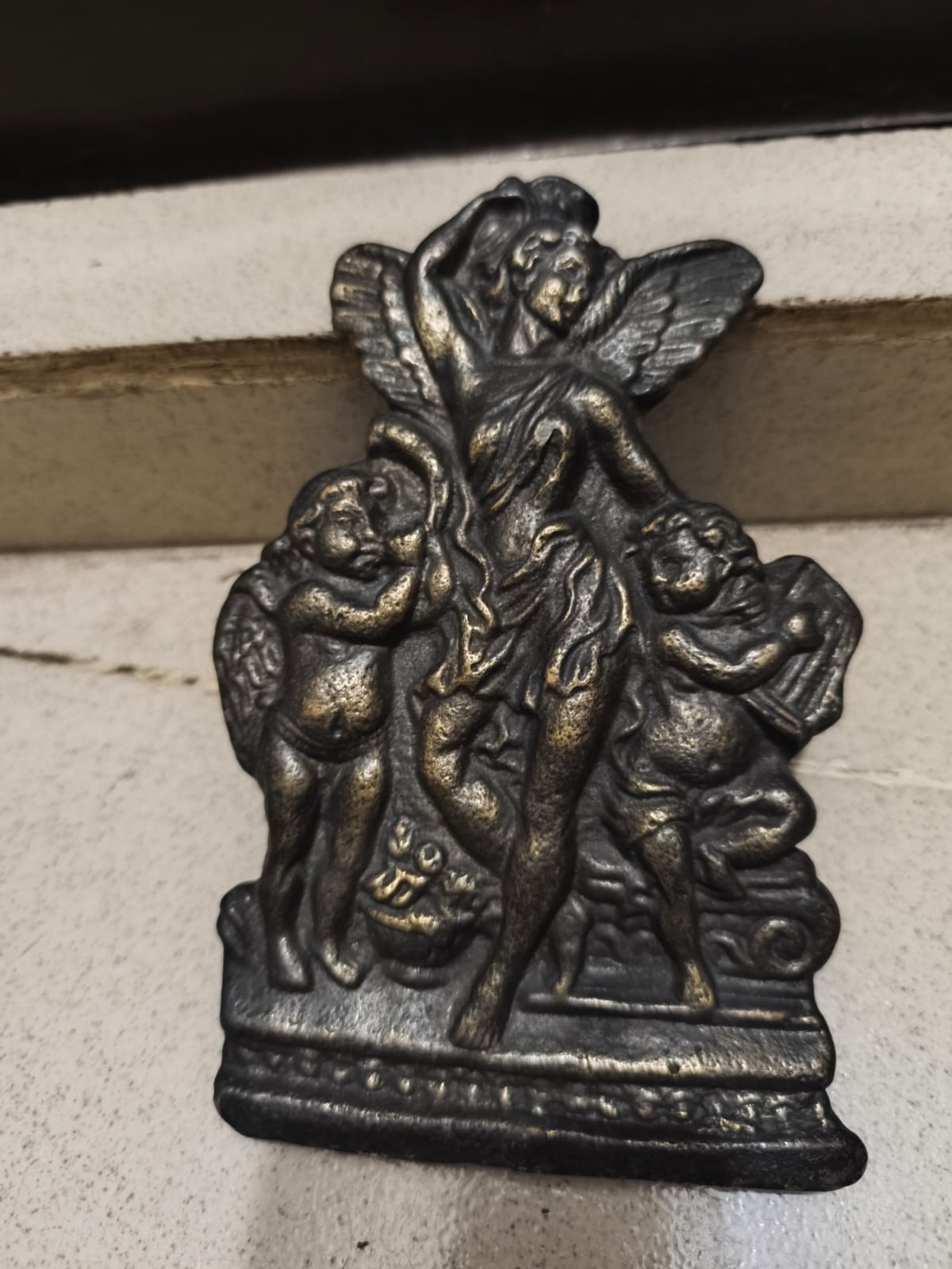 ভিক্টোরিয়ান পুত্তি/চেরাব ব্রাস বুকএন্ড